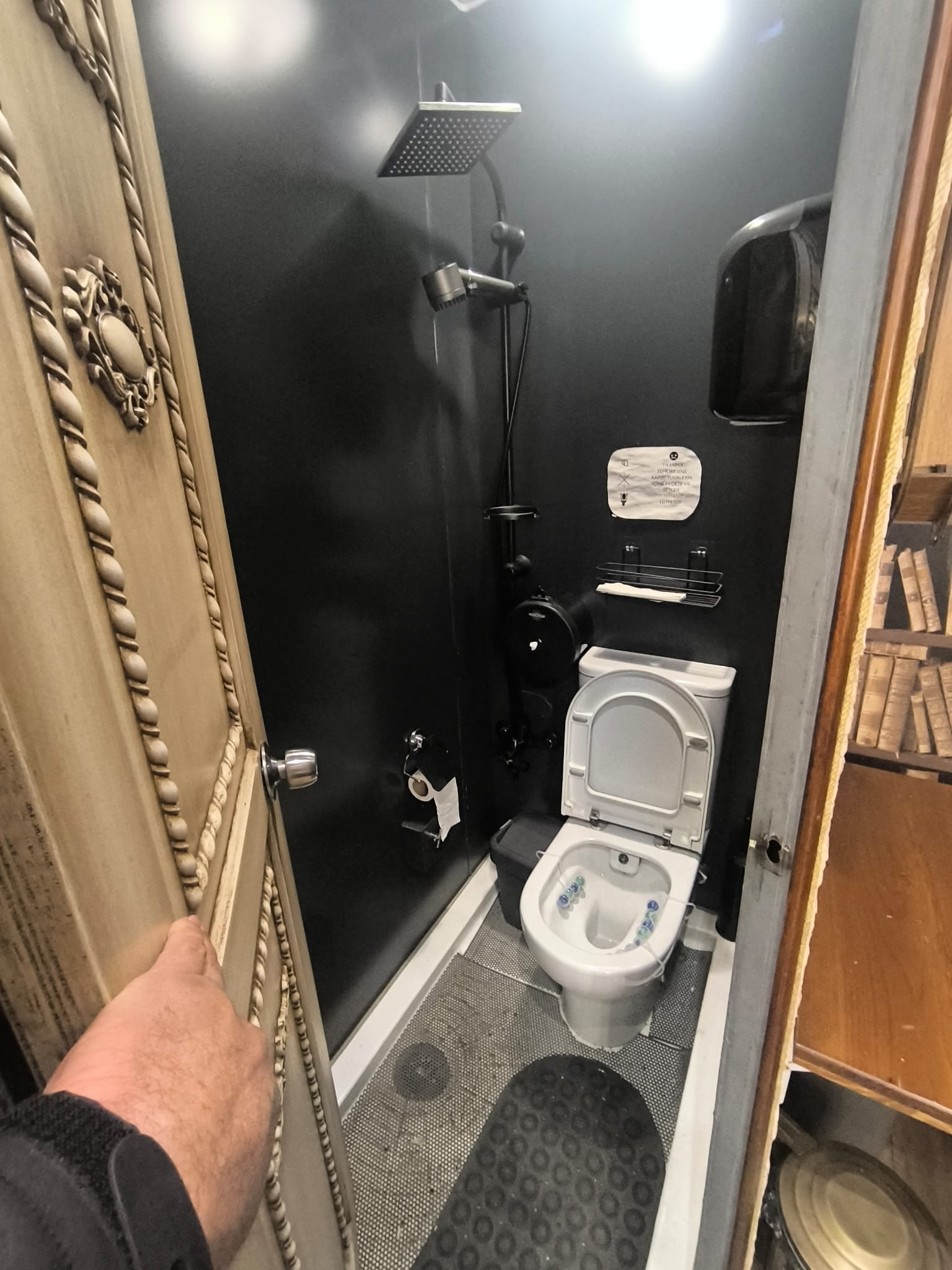 Kulis Karavan Banyo